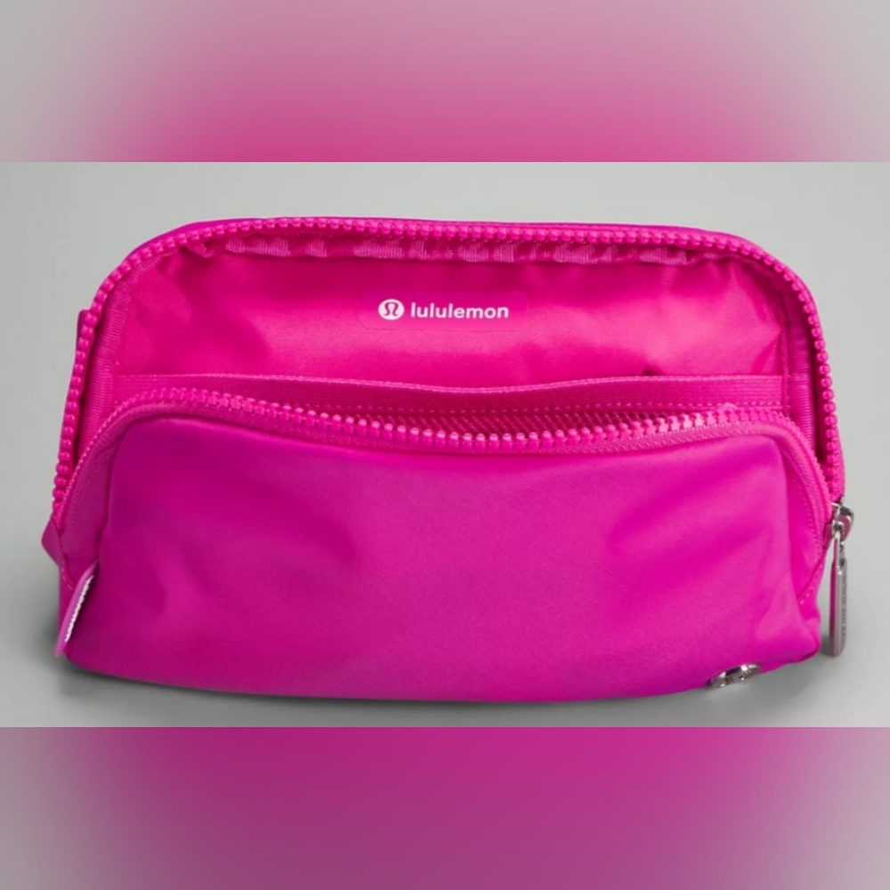 NEW! Lululemon Everywhere Beltbag 1L Sonic Pink! - Picture 4 of 9